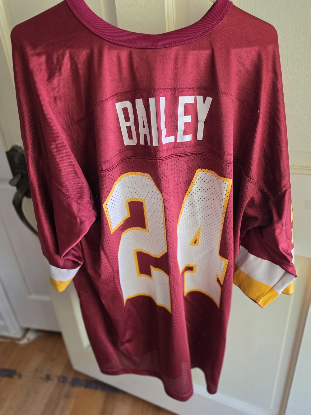 Nike Maroon Mesh Team Jersey Patch XXL